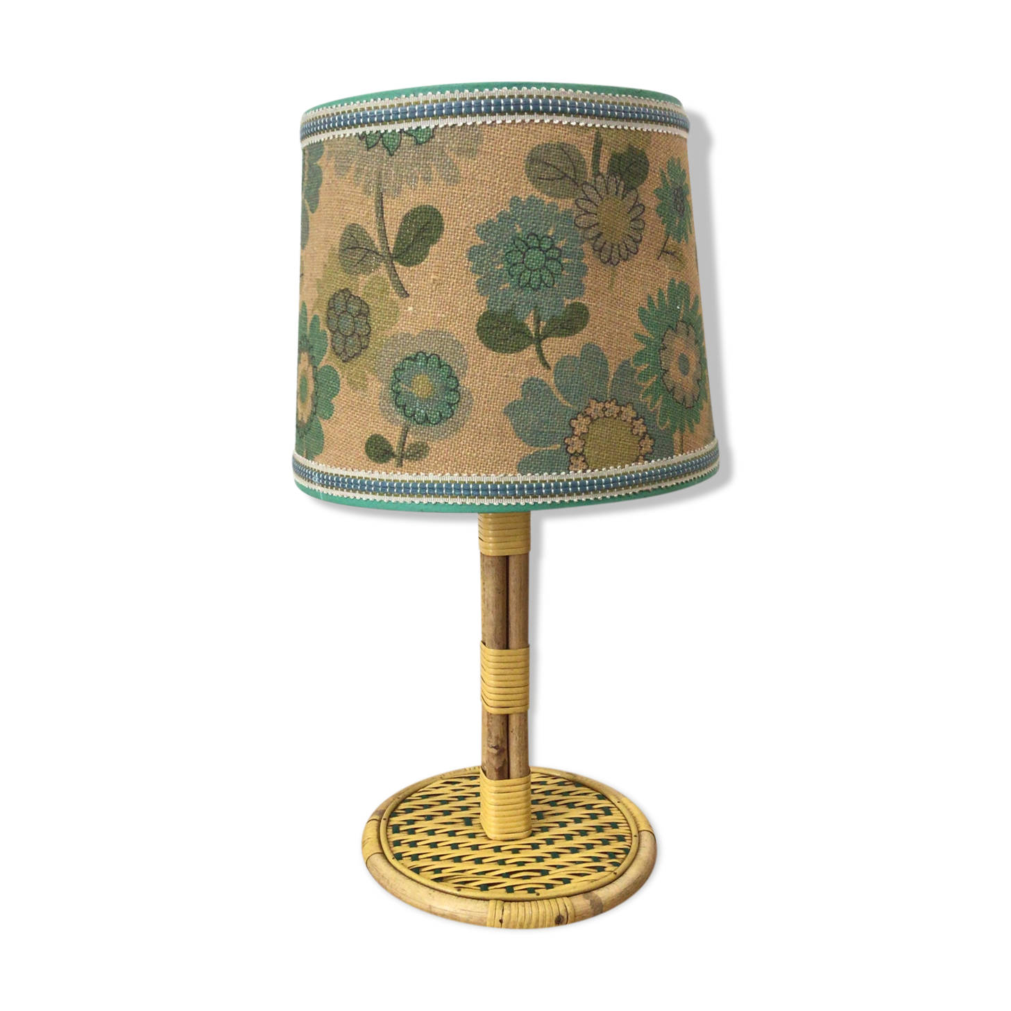 Rattan lamp
