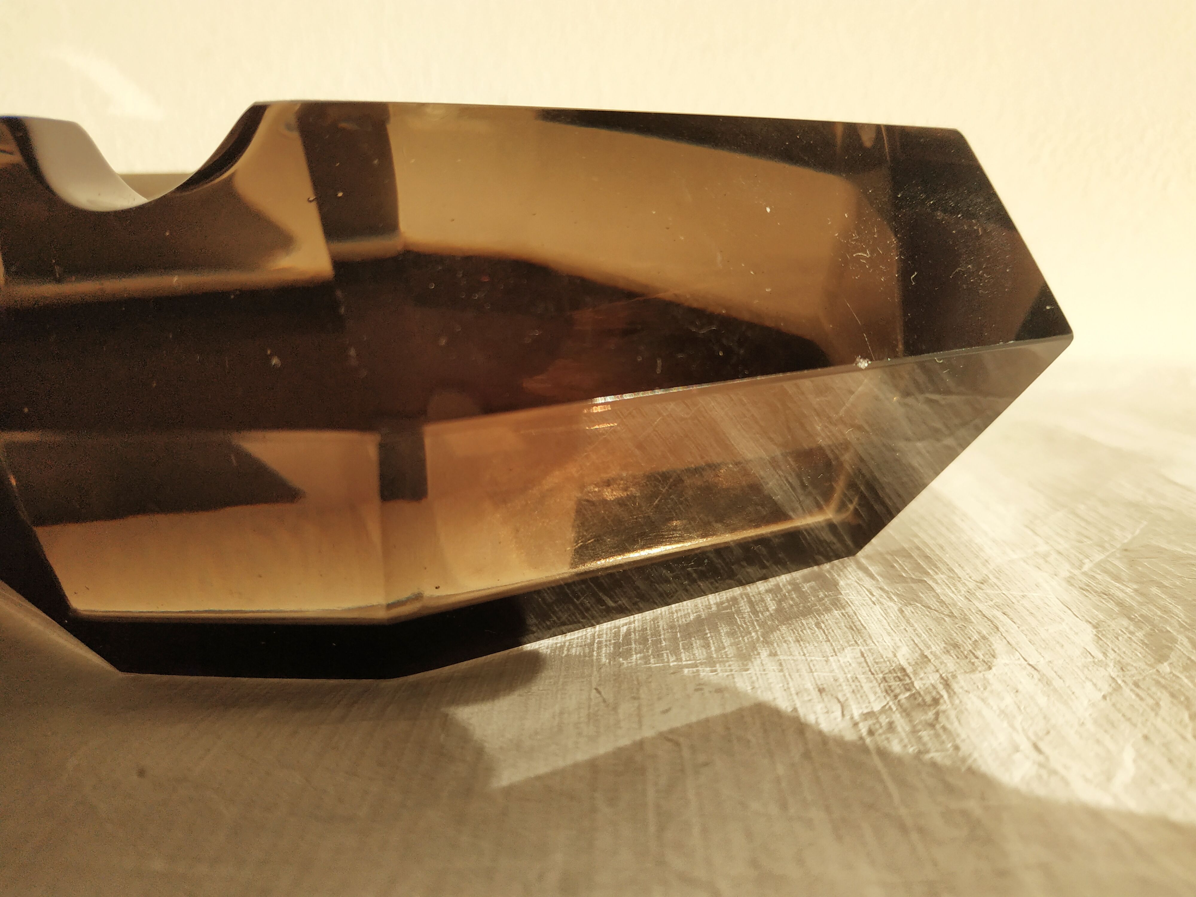 Cendrier en verre fumé