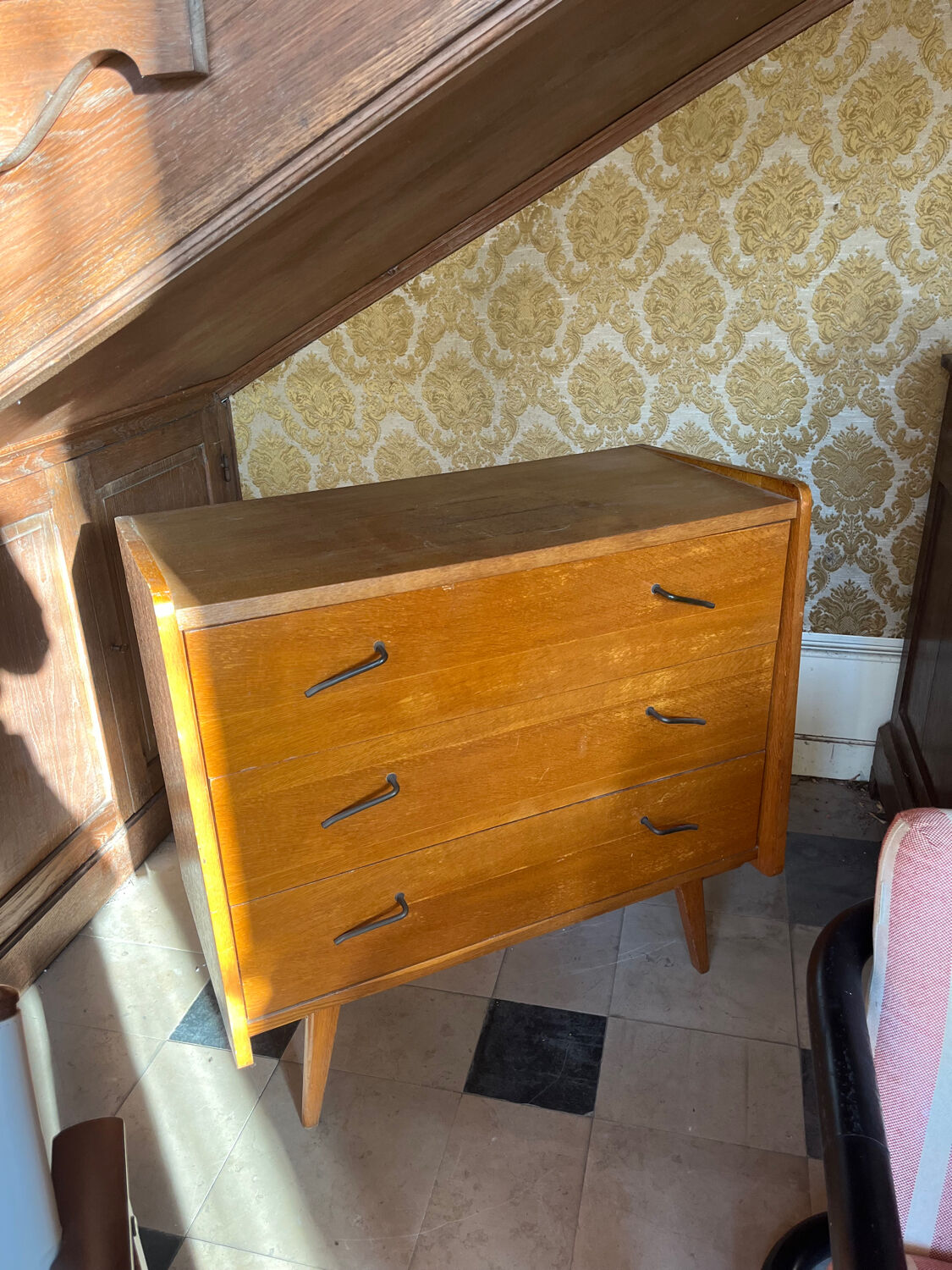 Commode pieds compas en chêne, France années 60
