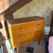Commode pieds compas en chêne, France années 60