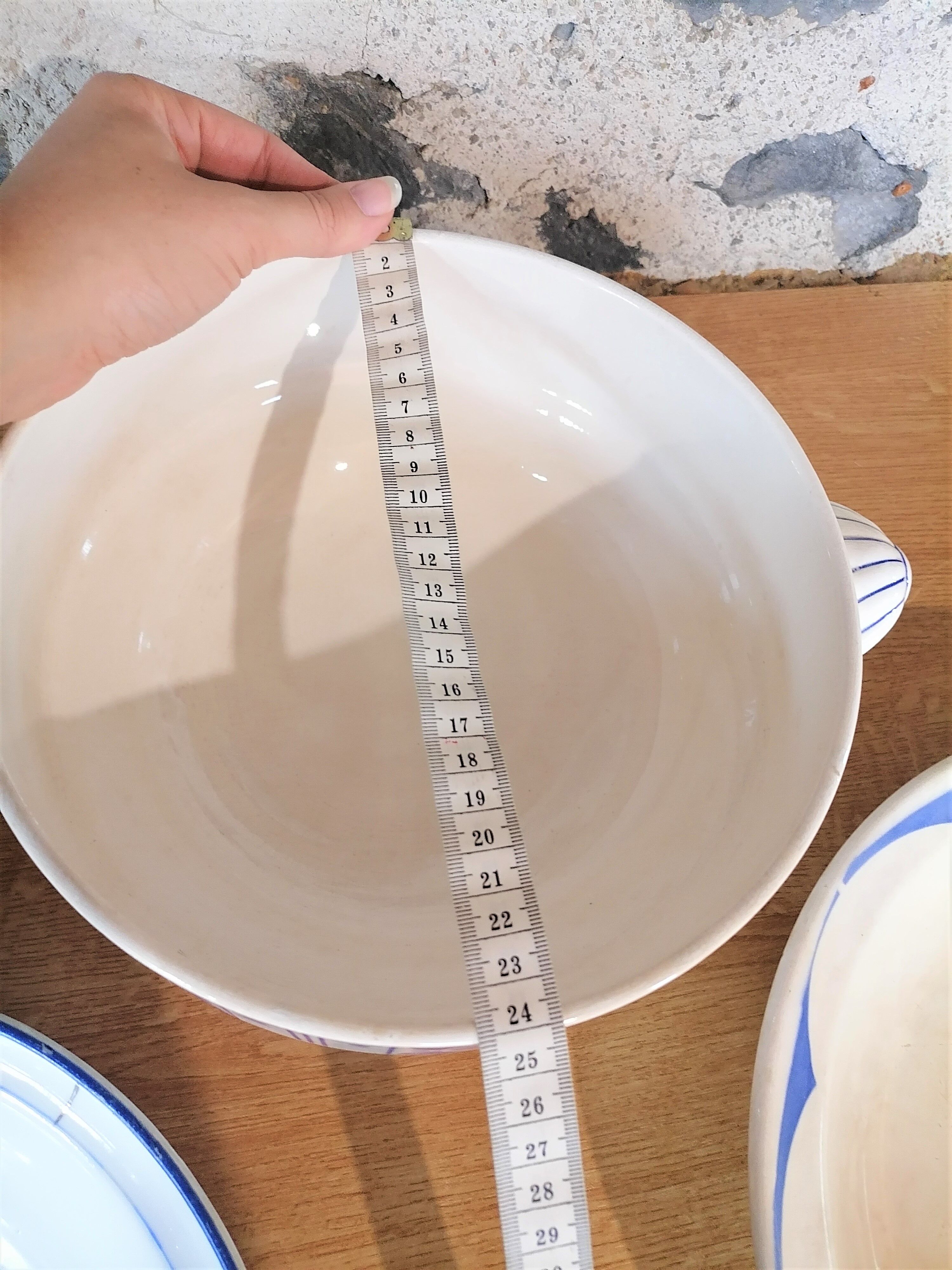 Salad bowl decorated stylized flowers "Saint Aubin" Digoin Sarreguemines