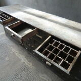 Furniture hardware