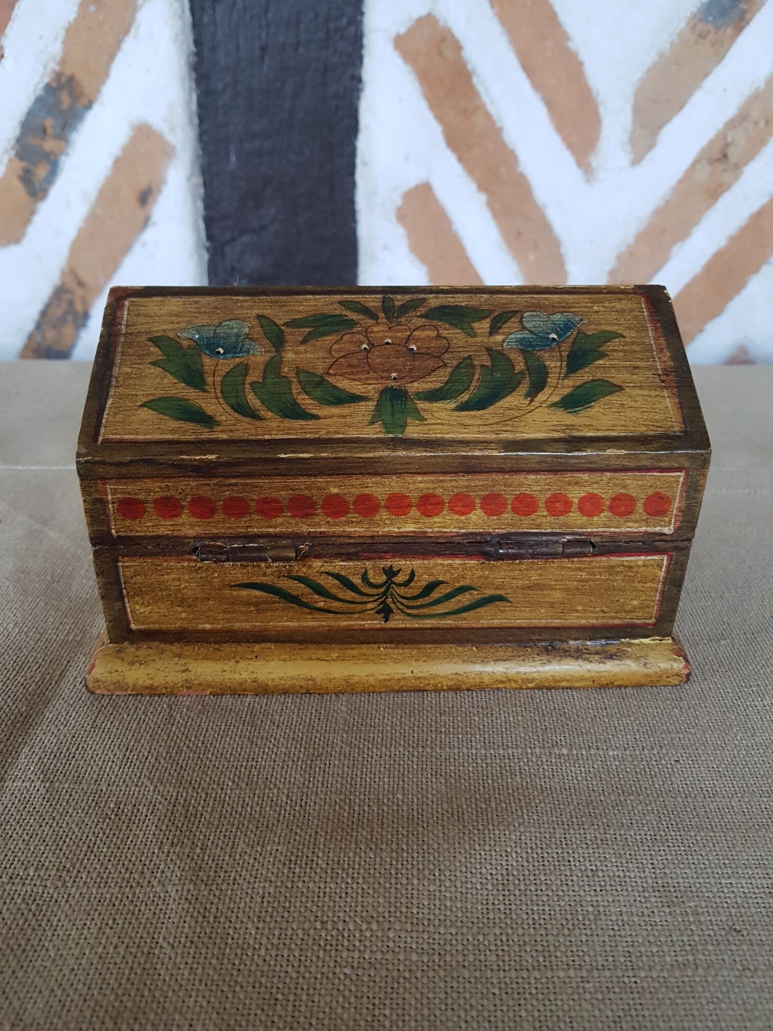 Box jewelry box vintage painted décor