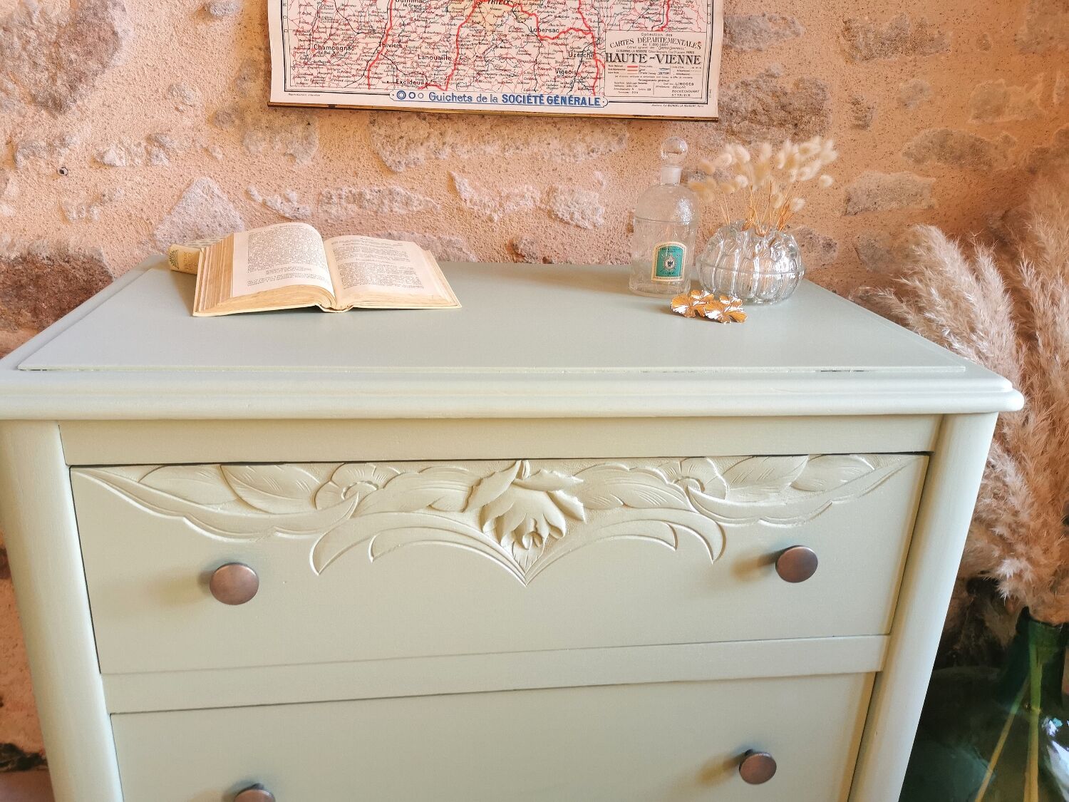 Art deco chest of drawers