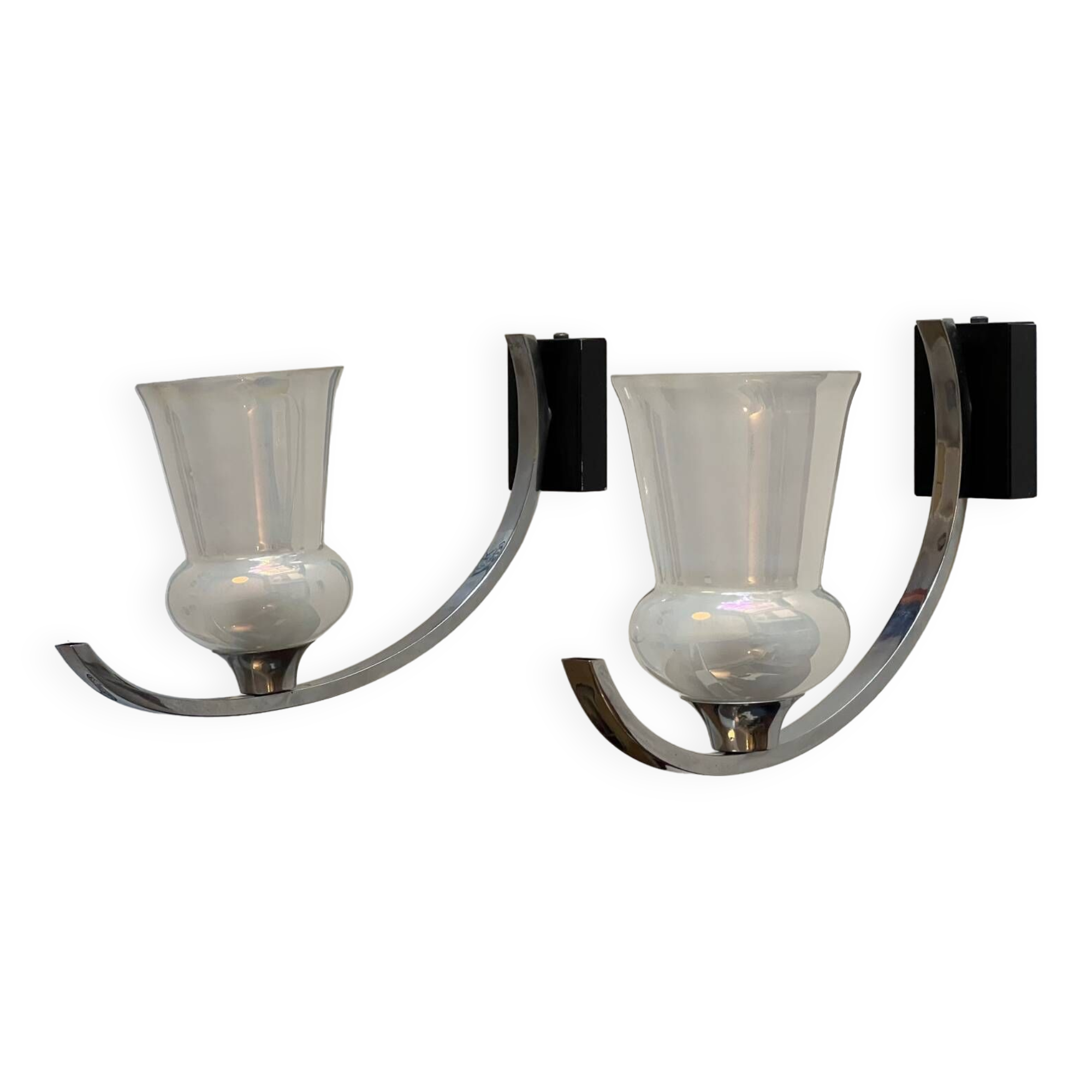 Pair of iridescent tulip wall lights and chrome arms