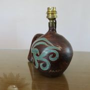 Belle lampe en céramique signée datant des années 50 ou 60