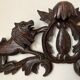 Fronton ancien en bois sculpté Lions et médaillon