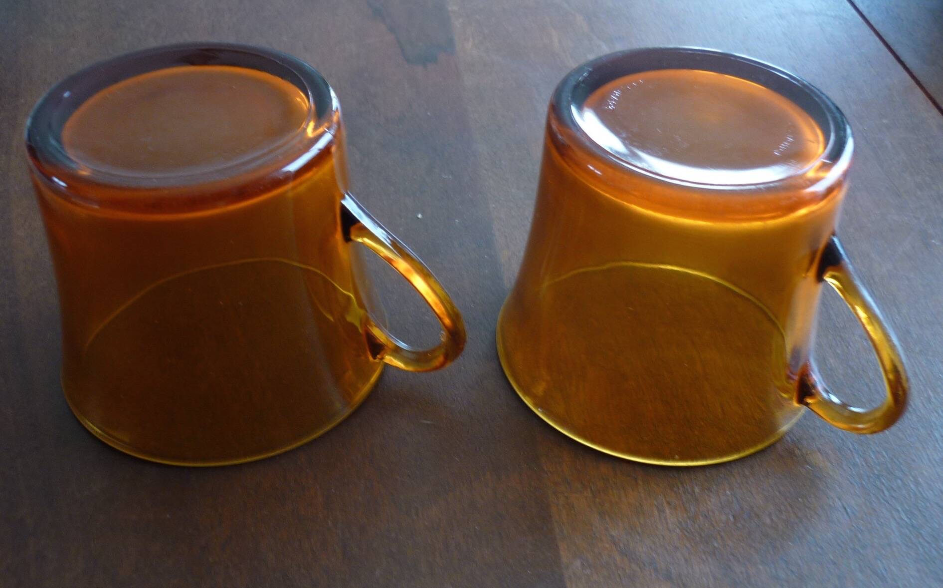 2 tasses Duralex ambrées vintage
