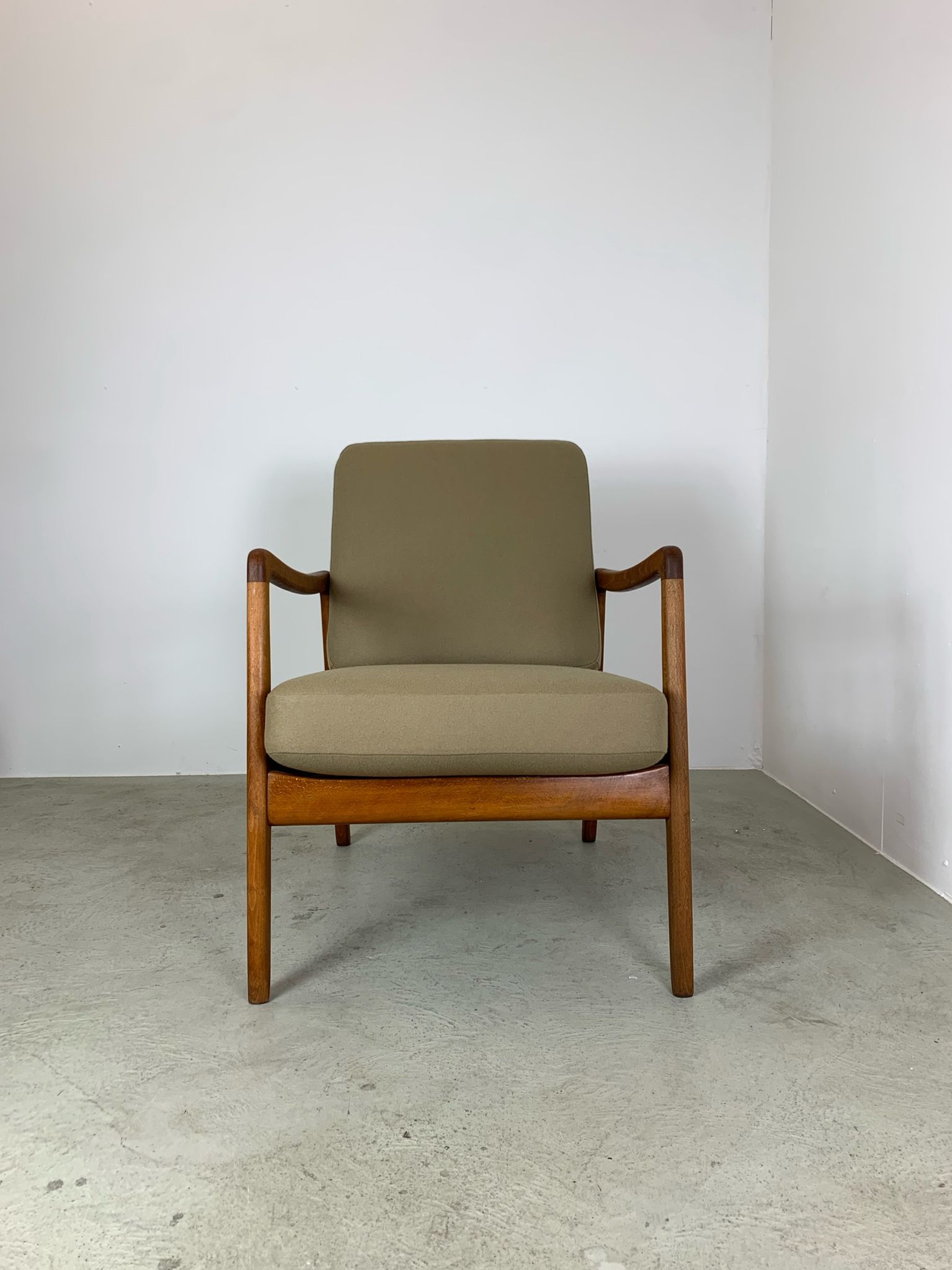 Ole Wanscher sofa & easy chair model FD109 for France & Søn, Denmark, 1960s