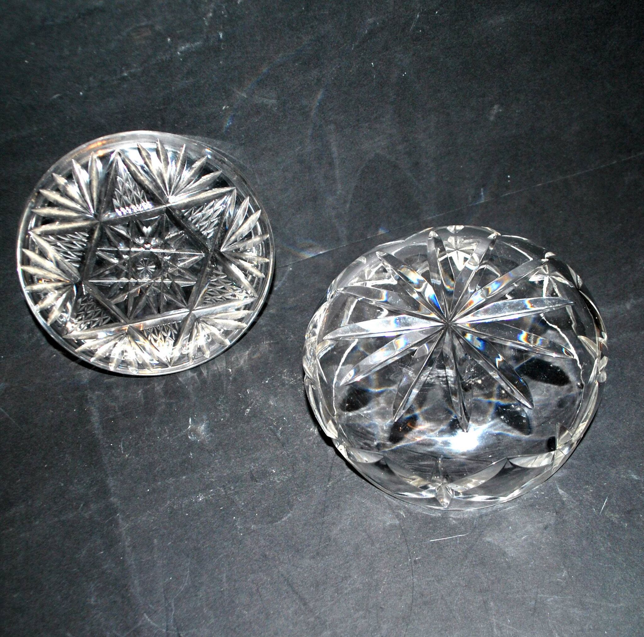 Richly cut crystal candy box from BACCARAT? 20th century.