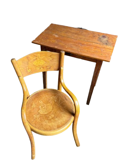 Fischel children's chair in curved wood and desk with 1 drawer
