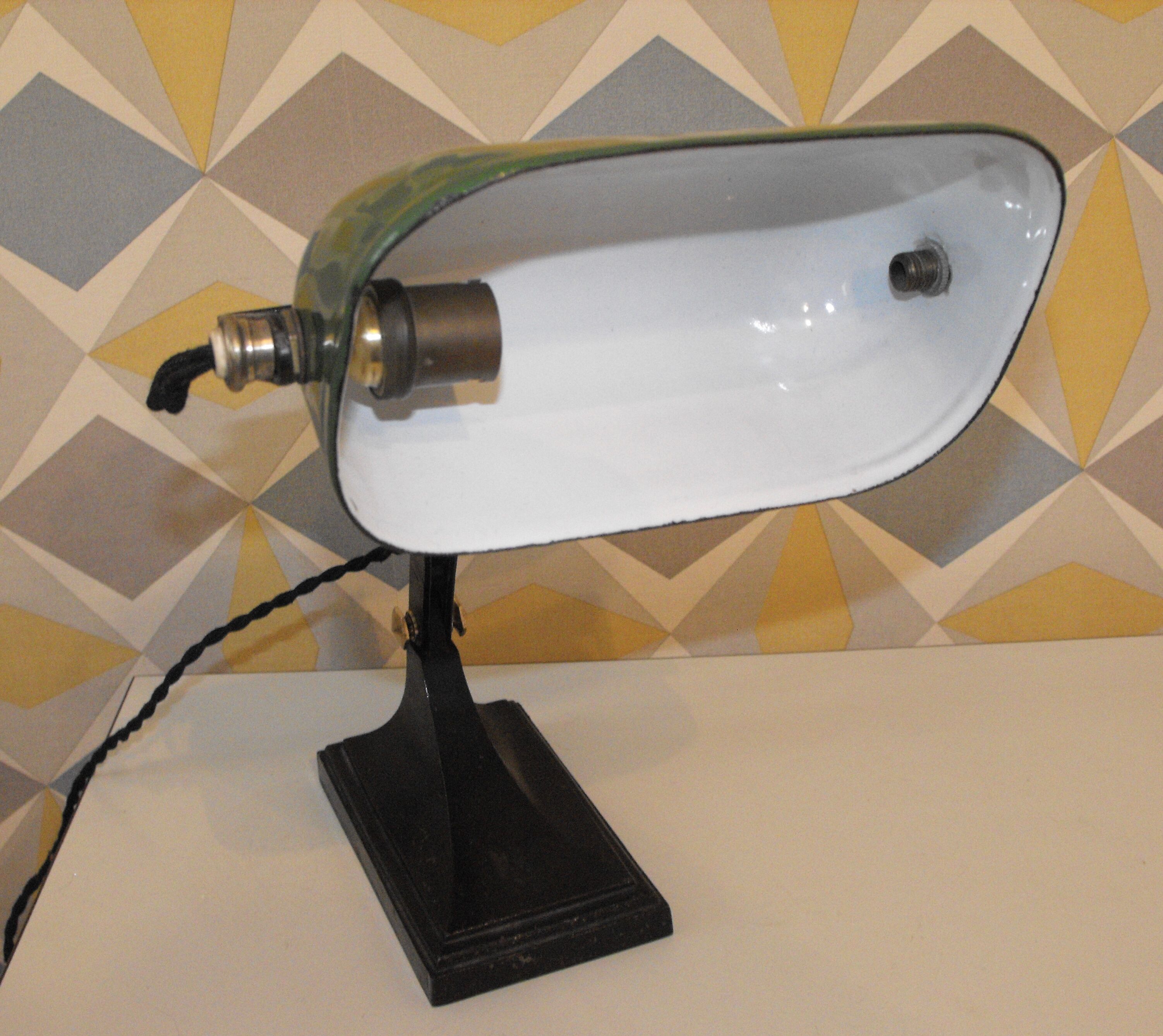Desk lamp called "Notary"