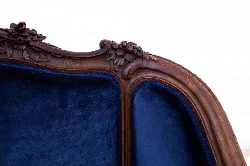 Antique pair of armchairs from the second half of the 19th century, France. After renovation.