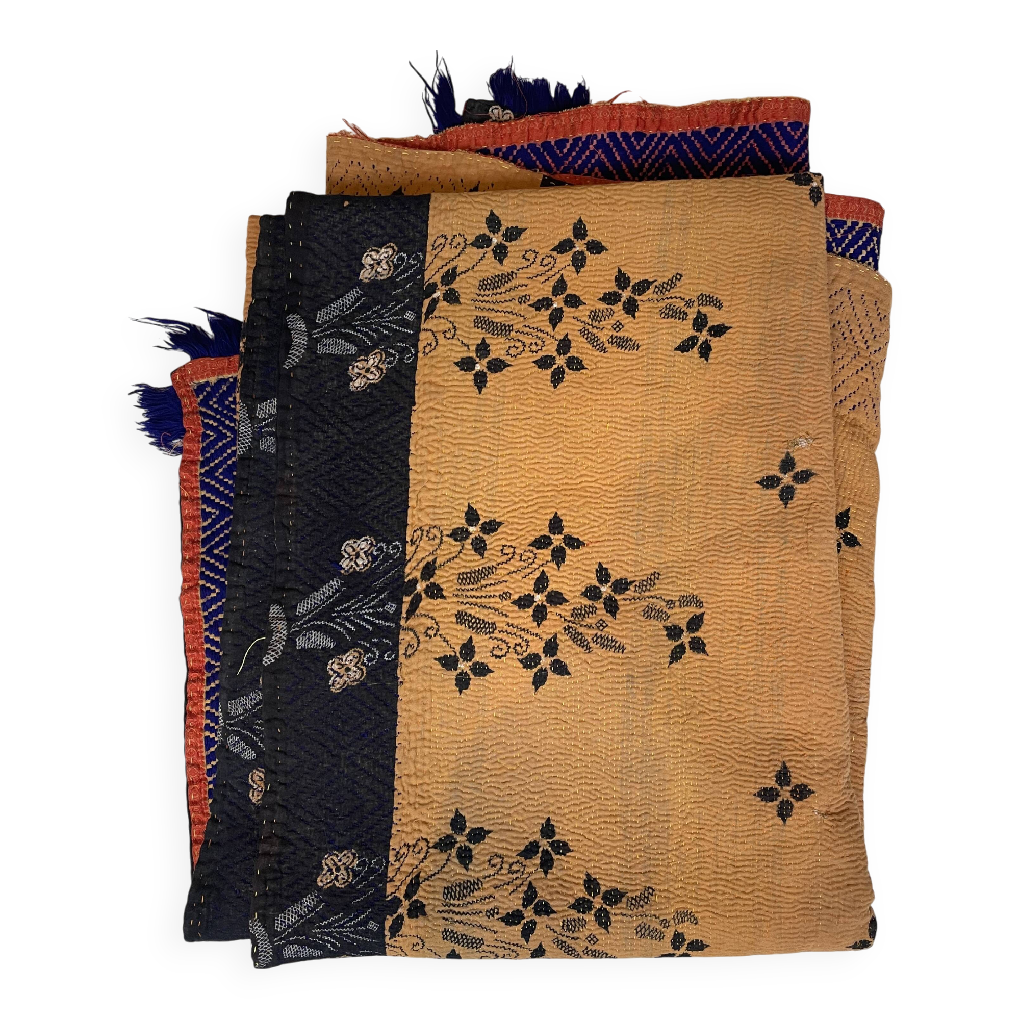 Indian bedspread "kantha"