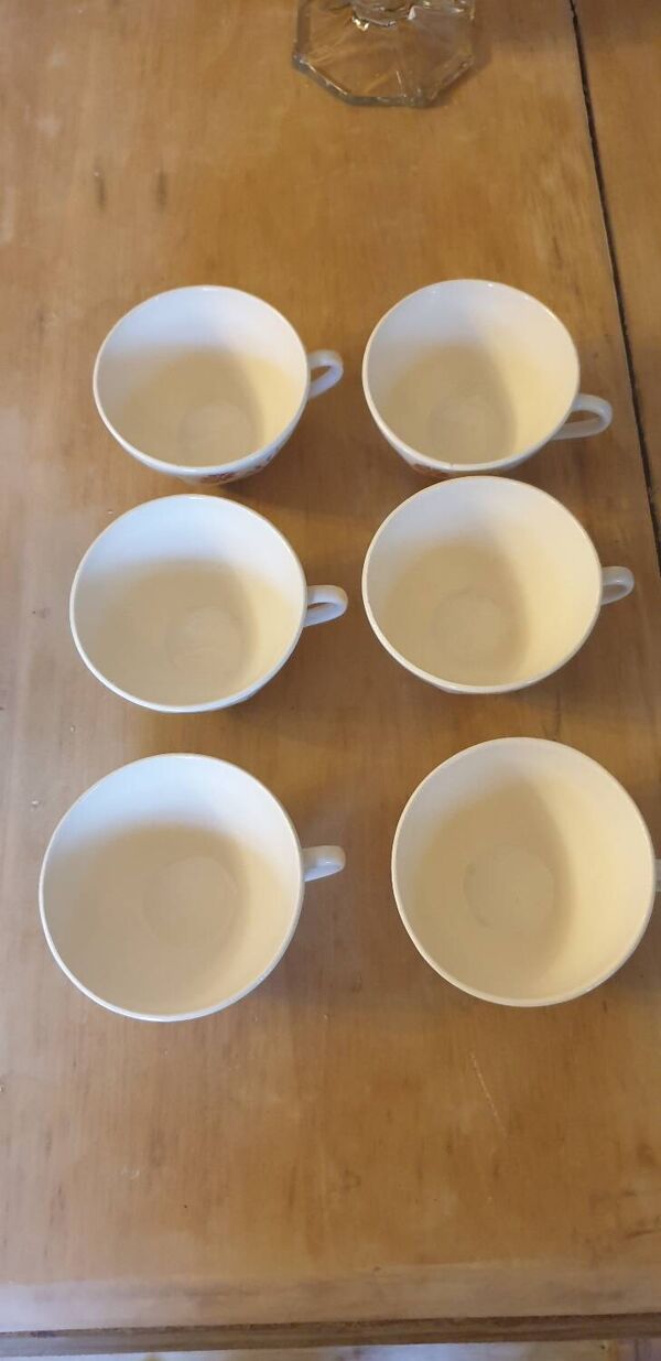 Service à café ou thé demi porcelaine Badonviller