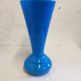 Vase en opaline