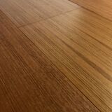 Scandinavian round teak dining table from the 60s extendable