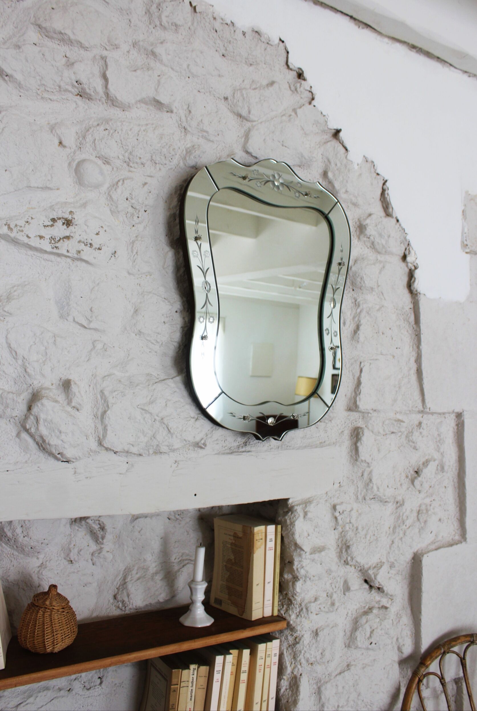 Venetian mirror 60*44cm