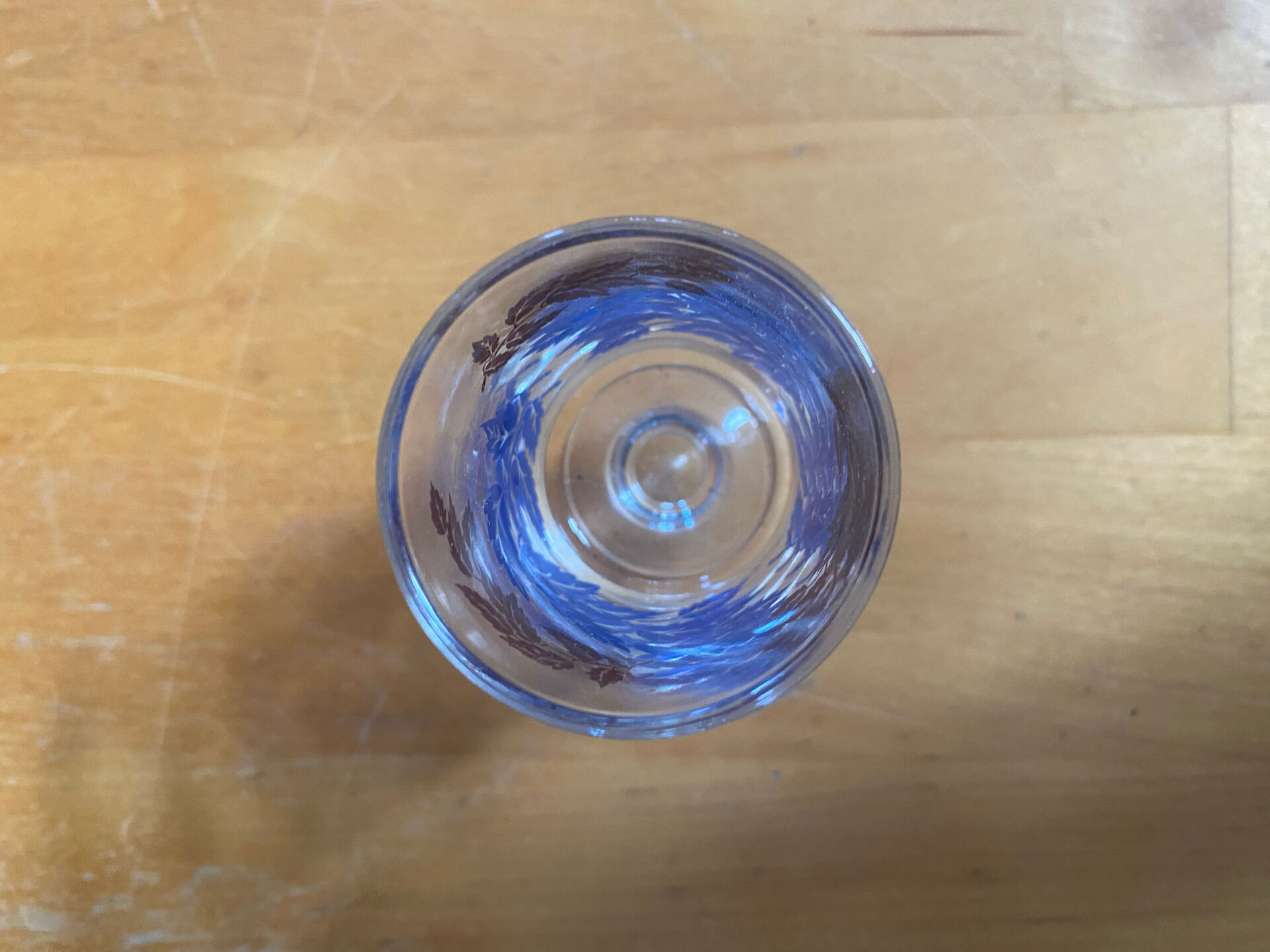 Service liqueur luminarc carafe + 6 verres verre moulé décor feuillage