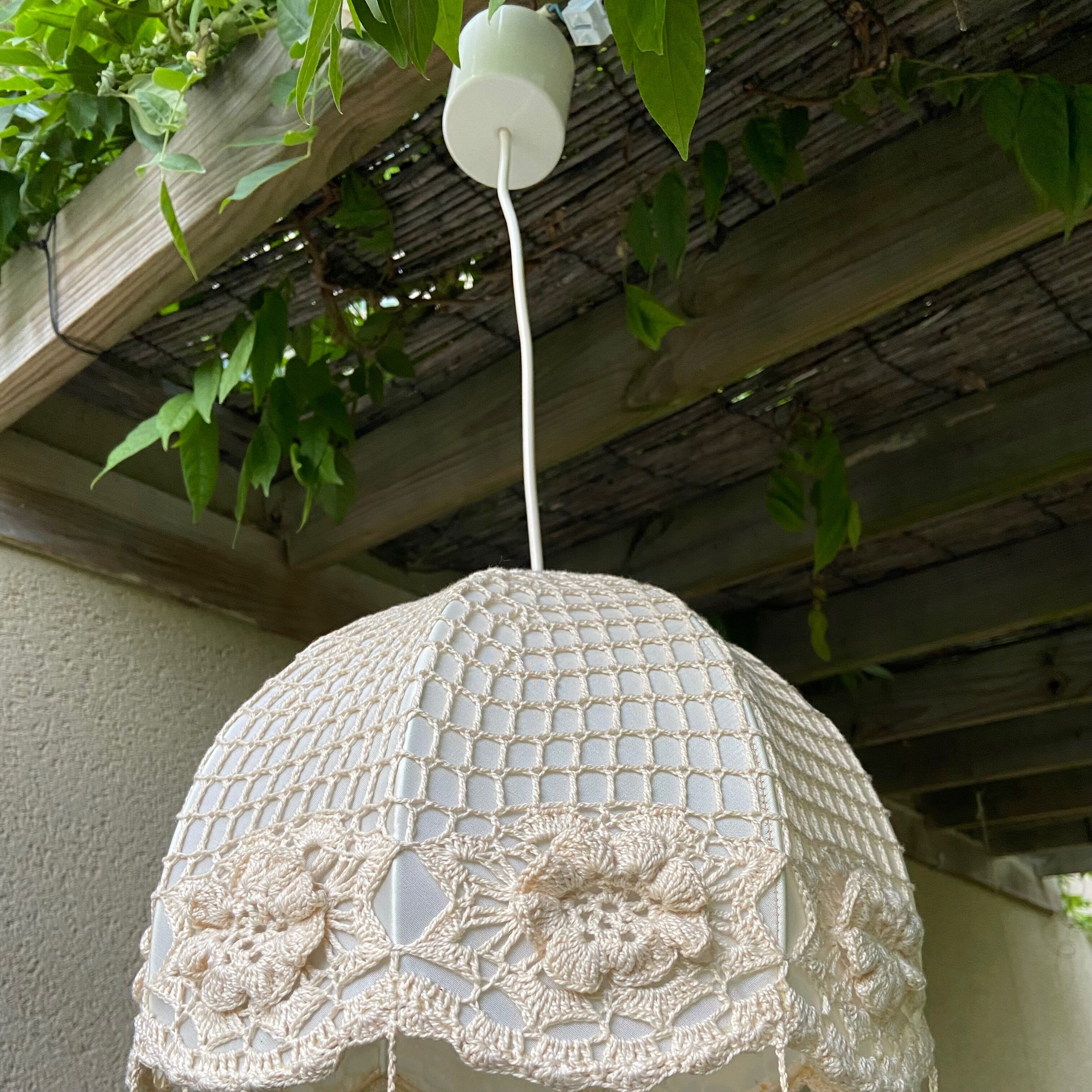 Vintage suspension - made crochet-70s