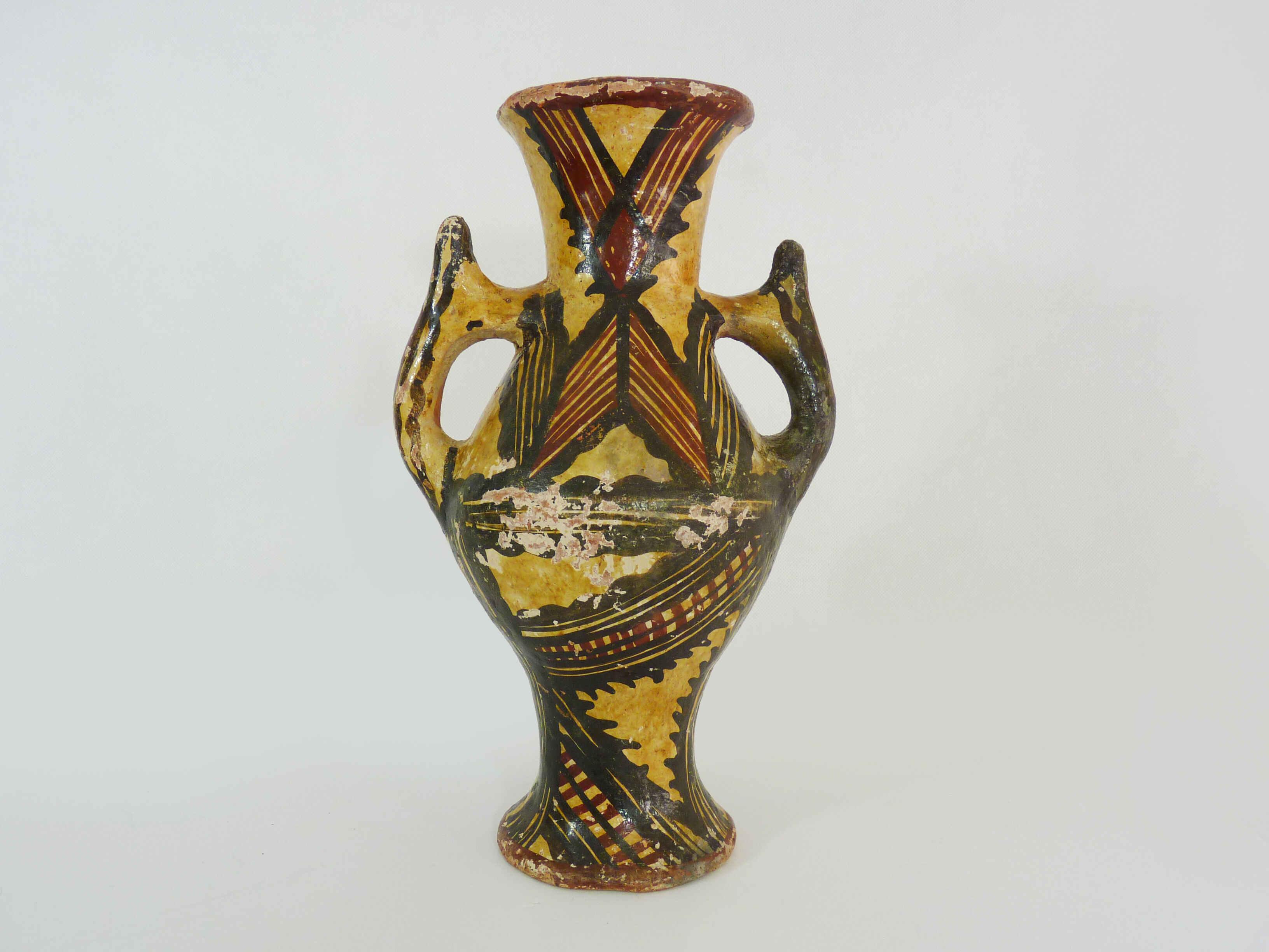 Iddeqi Kabyle pottery, Kabyle amphora,Berbere, Kabyle folk art. Year 50