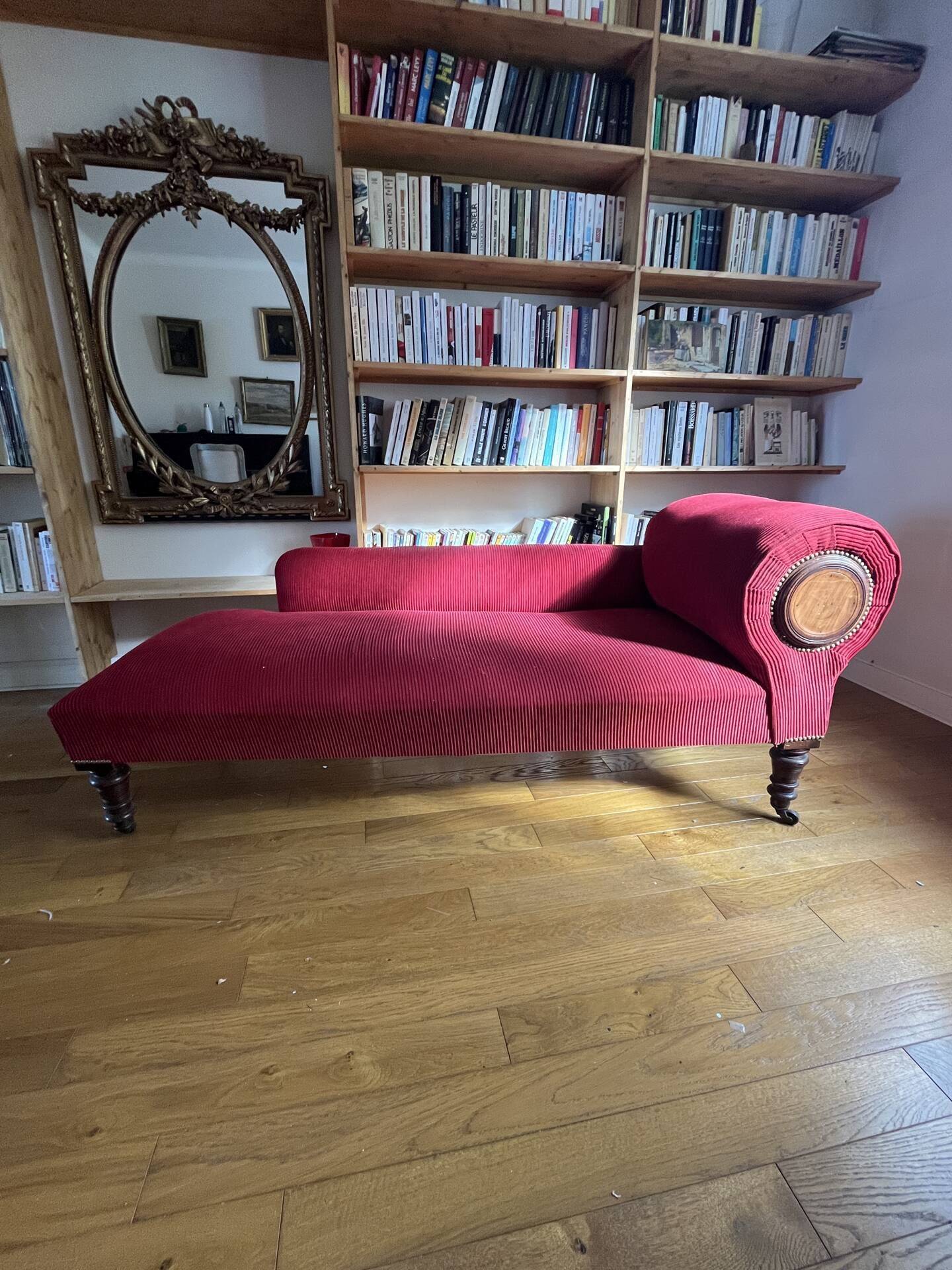 Méridienne rouge