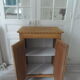 Meuble vintage 2 portes, faible profondeur en bois marqueté finition cirée