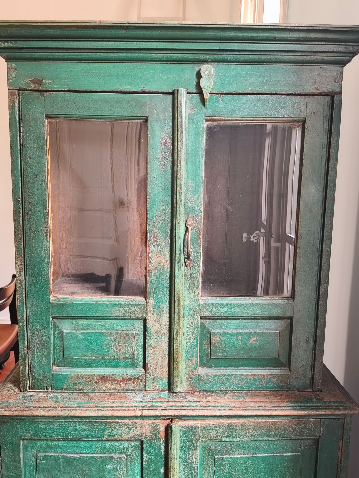 Vaisselier, buffet vintage vert