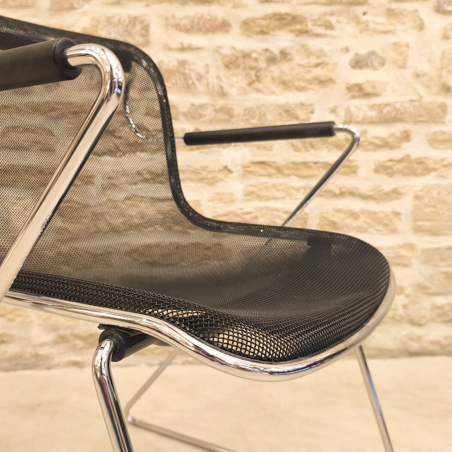 Armchair model Pénélope, design by Charles Pollock for Anonima Castelli.