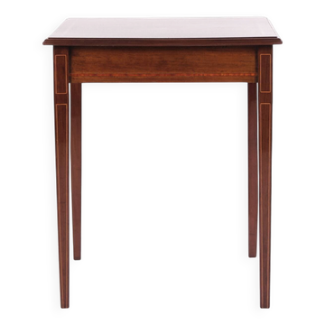 Side table - Hand polished - Decorated with fruit wood inlay - Crafted in mahogany - 1920s