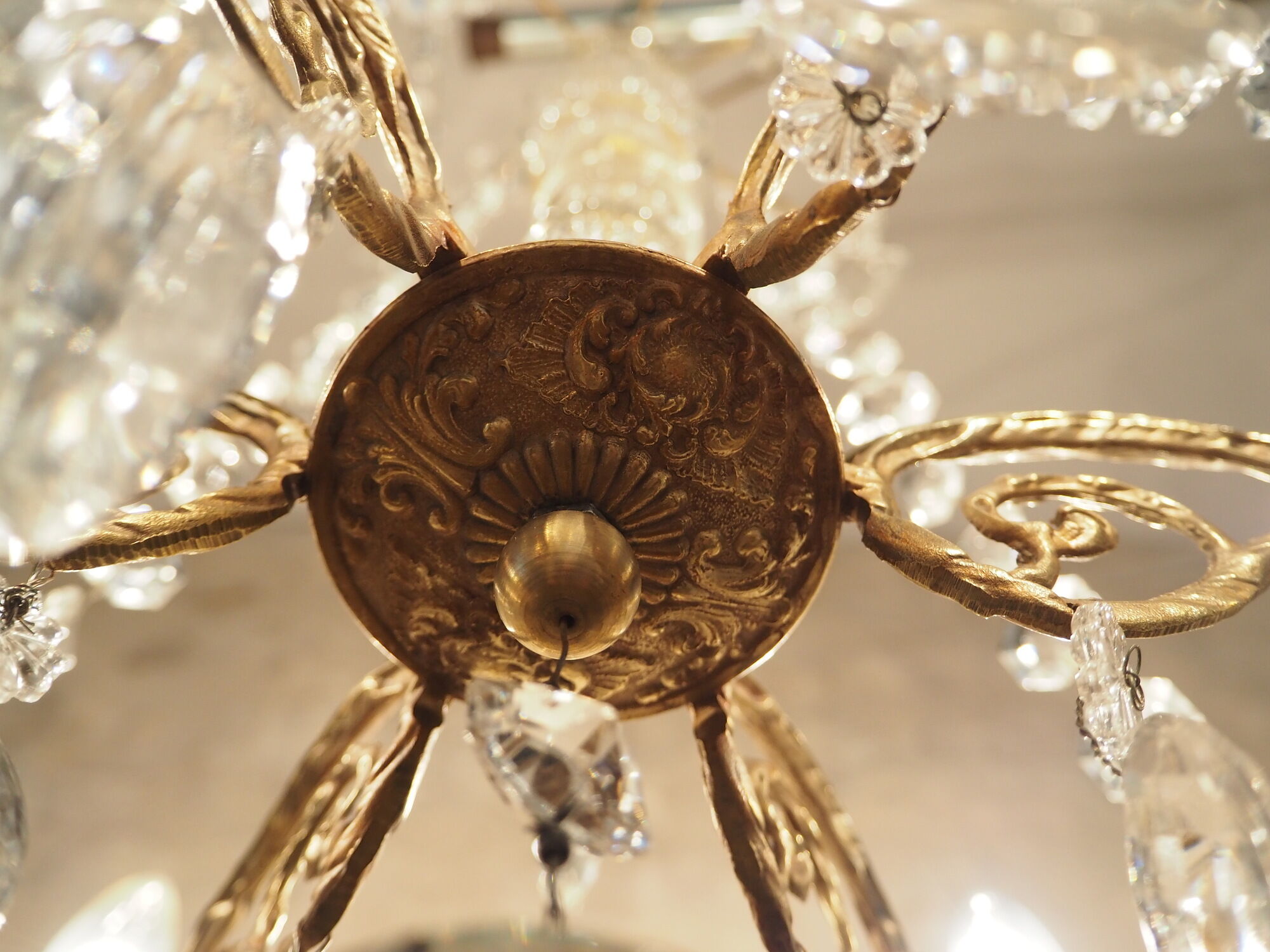 Ancient bronze and pampilles chandeliers with facets and crystal cups - old style - 6 fires