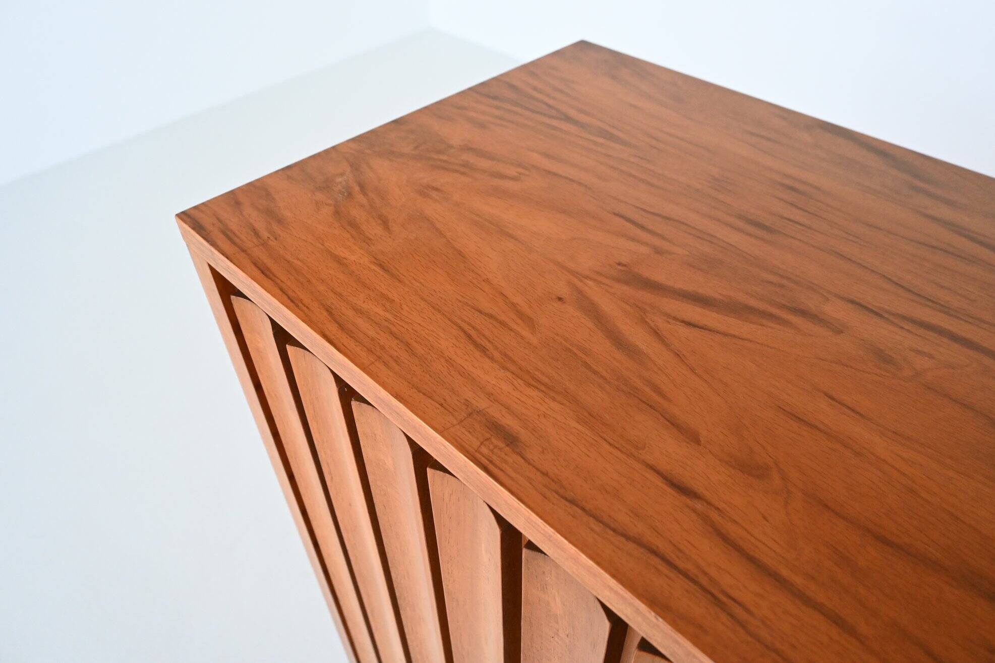 Leo Bub symmetric highboard in walnut XL Bub Wertmobel Germany 1960