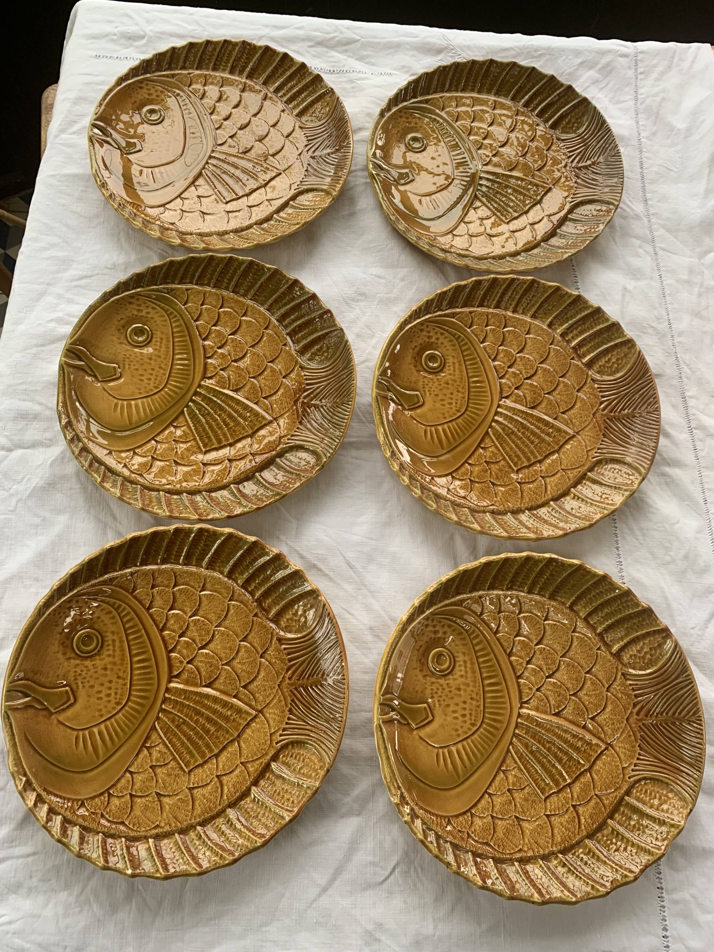 Set of 6 fish plates from the vintage revernay workshops