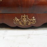 Cabinet en porcelaine d’acajou antique