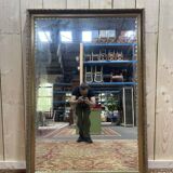 Miroir en bois doré de style Empire