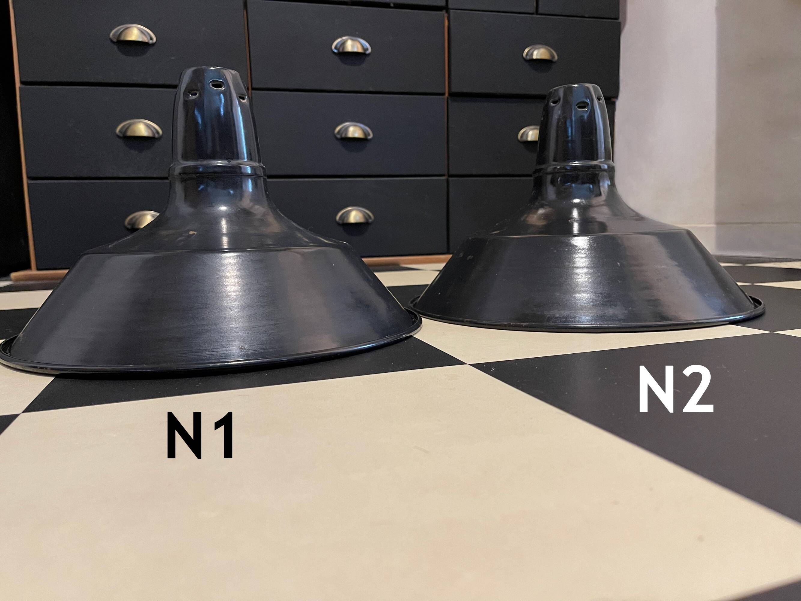 Large industrial lampshade in black enameled sheet metal, vintage 1950 N1