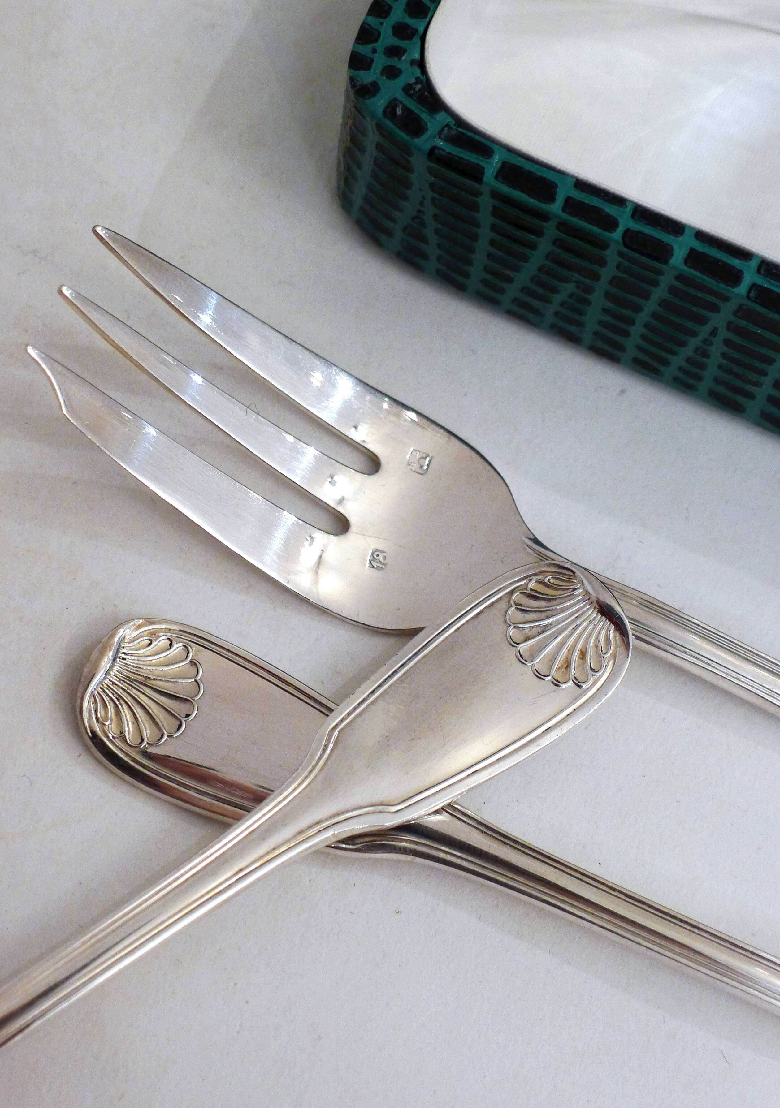 Cutlery set 36 pieces silver metal