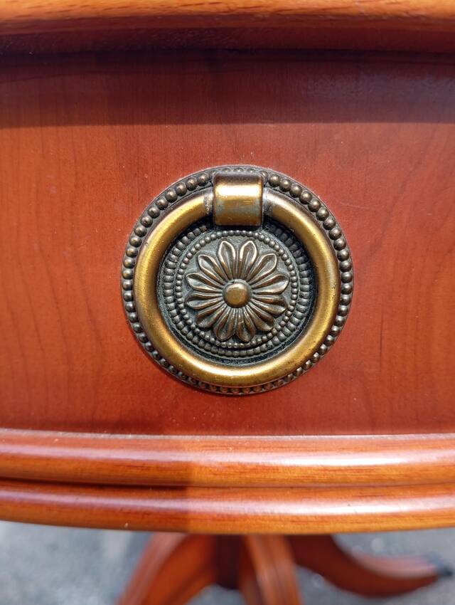Regency style circular dining table