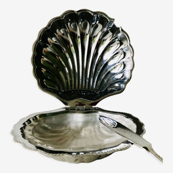 Vintage shell butter dish