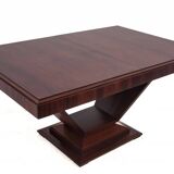 Original walnut extendable table, designed by Louis Majorelle, with 6 Art Deco chairs.