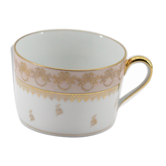 Ancienne grande tasse en porcelaine