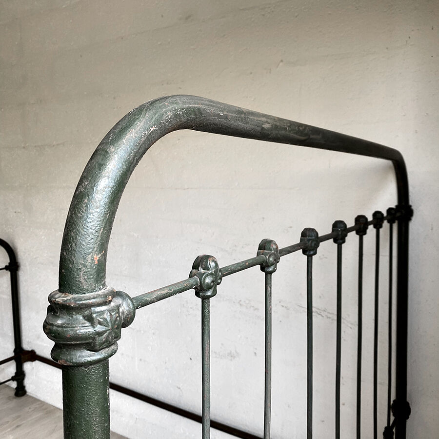 Napoleon III iron bed