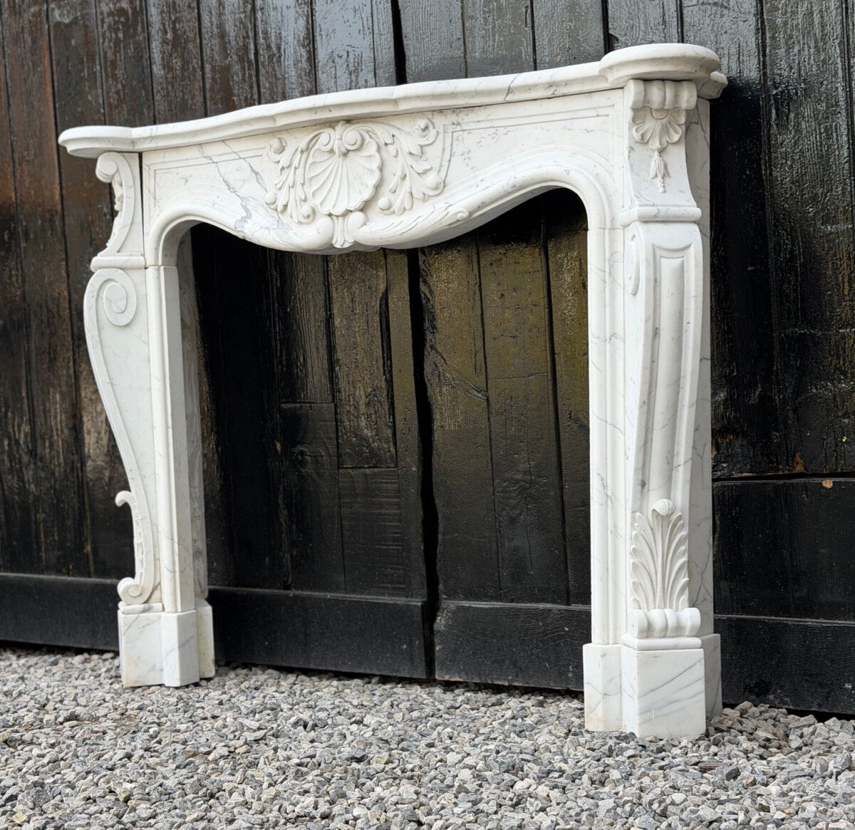 Louis XV style fireplace in Arabescato marble, circa 1980.