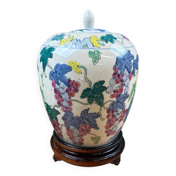 Asian Porcelain Ball Vase Decorated with a Bunch of Grapes