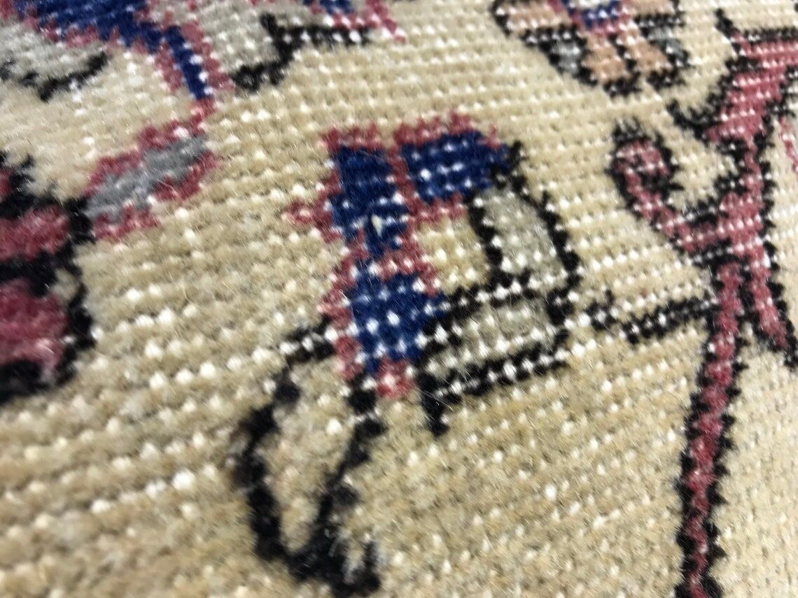 Vintage faded rug pillow case 50x50 cm