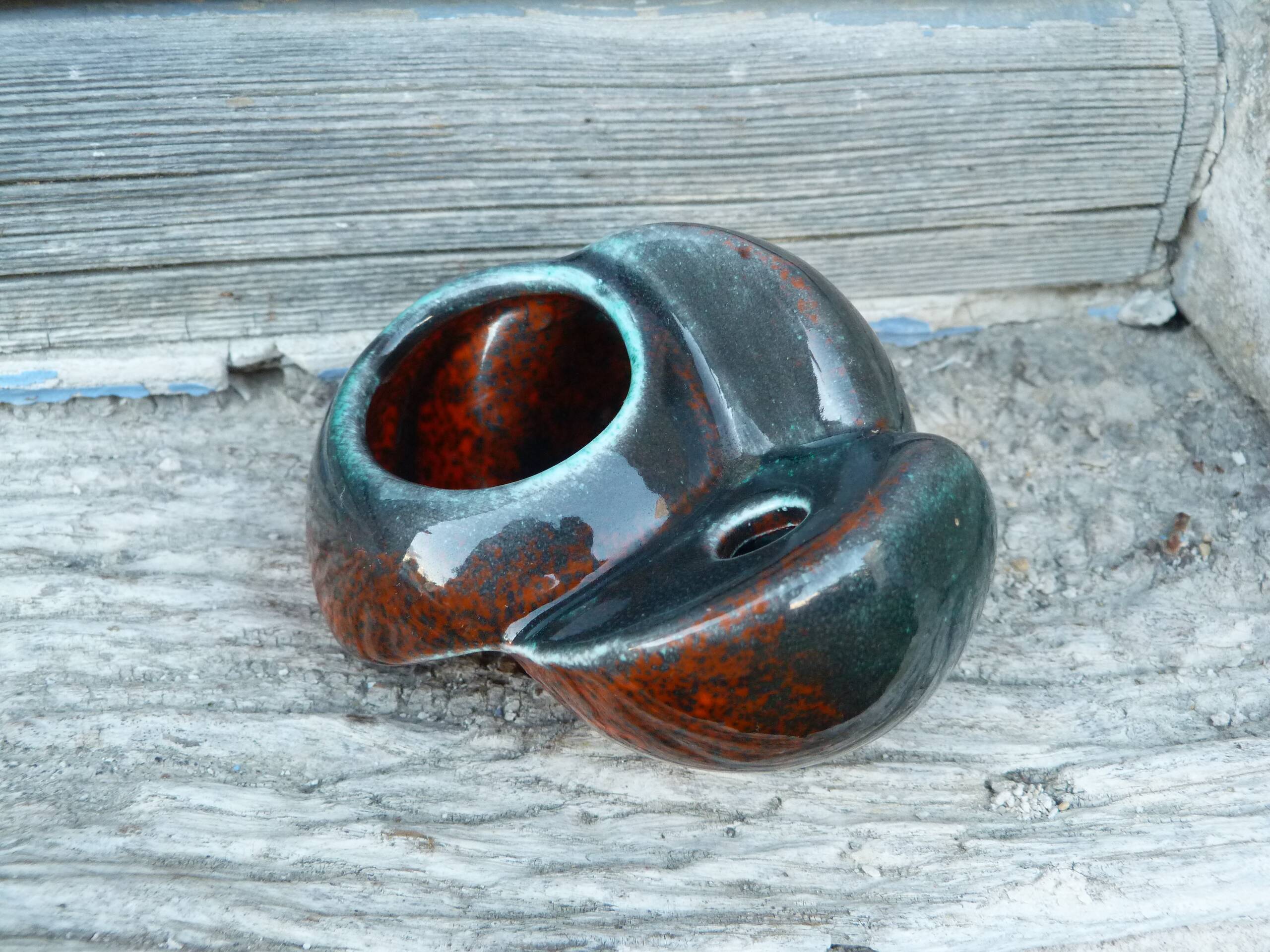 Small ceramic art object, pencil holder or other