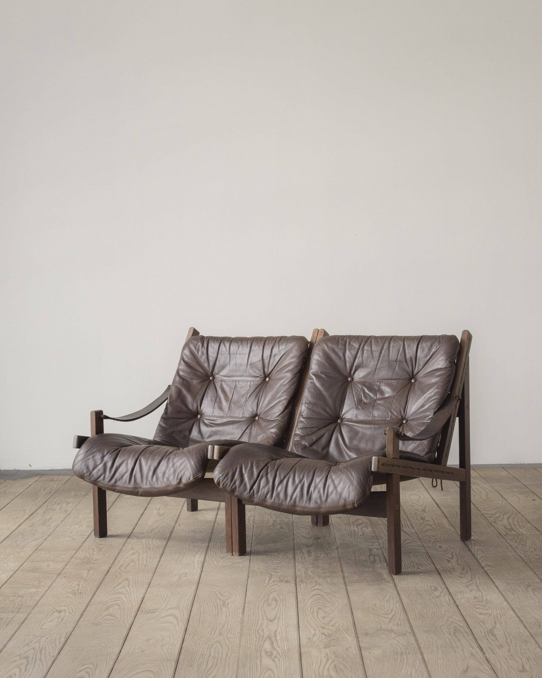 Paire de fauteuils conçus par Torbjørn Afdal en 1962
