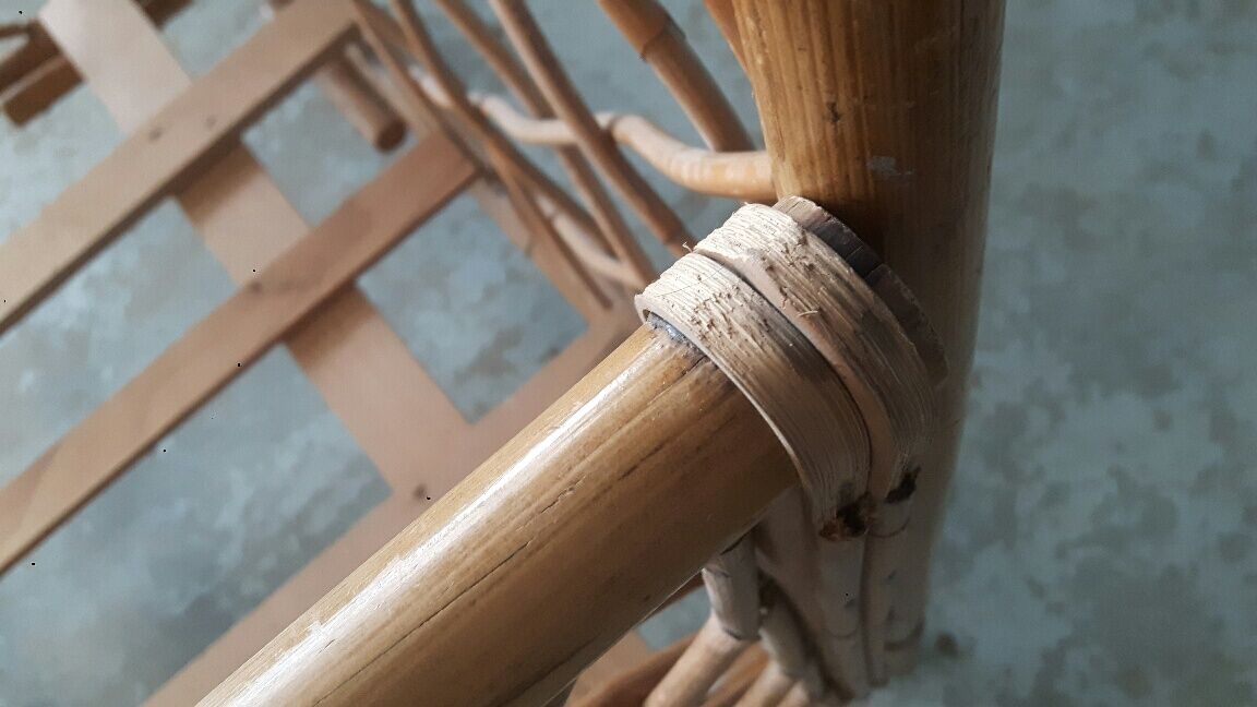 Bed in rattan