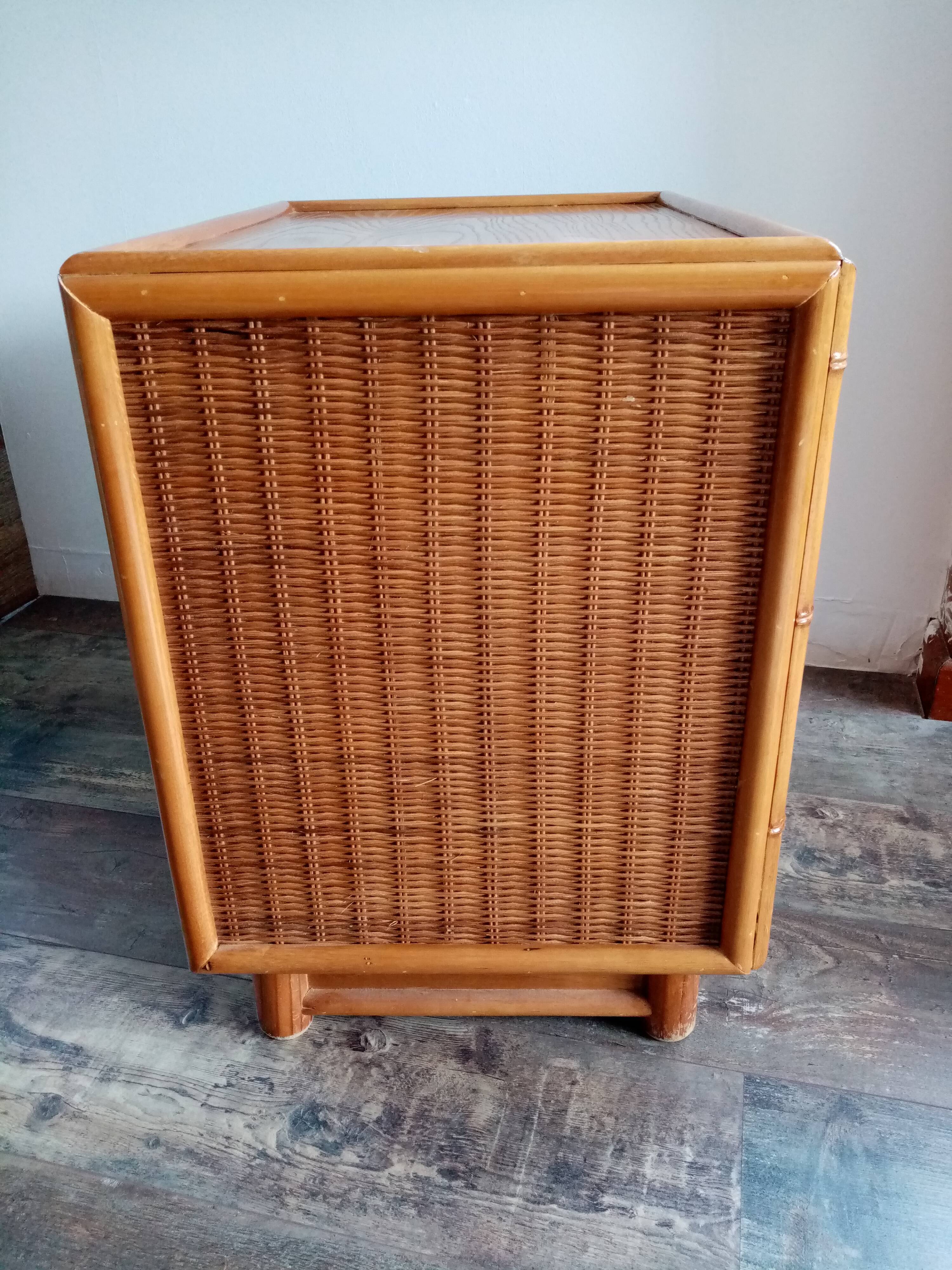 Bamboo and rattan auxiliary furniture