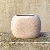 The speckled oval vase
